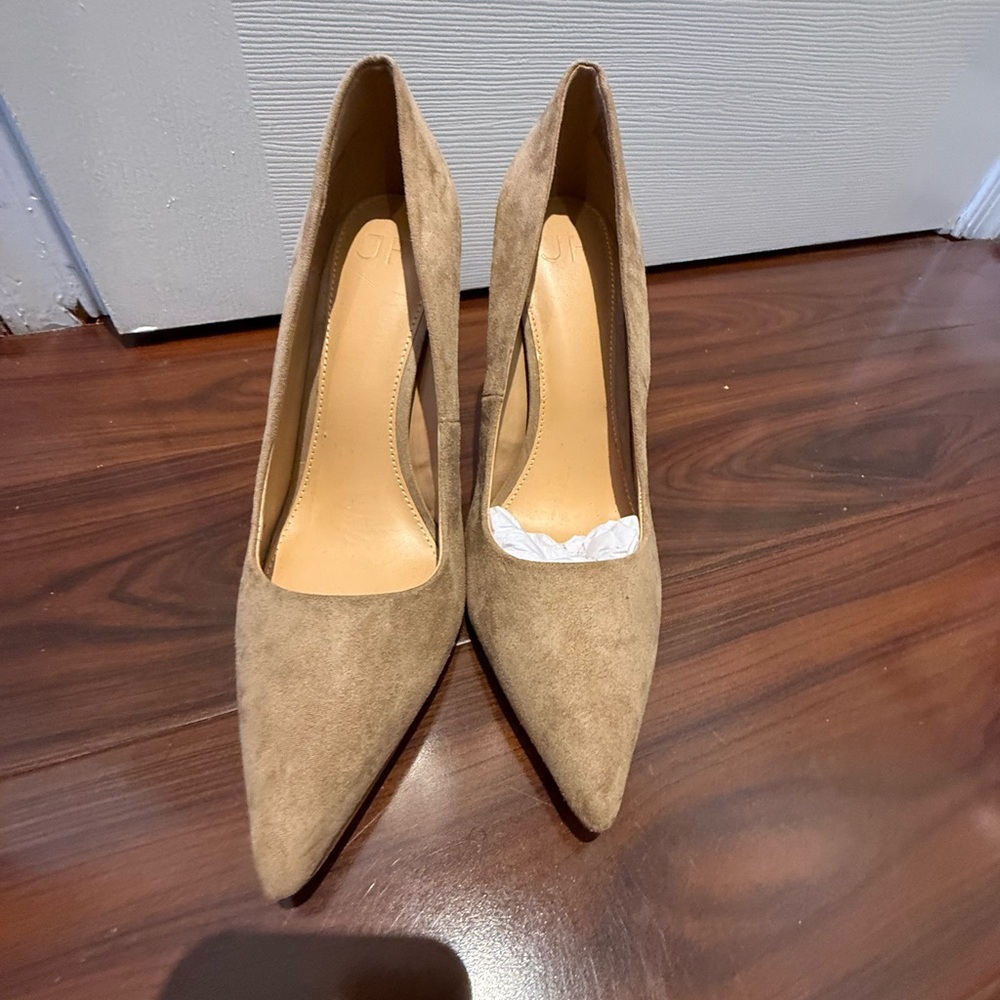 Classic Pointed Toe Faux Suede Pumps - Tan